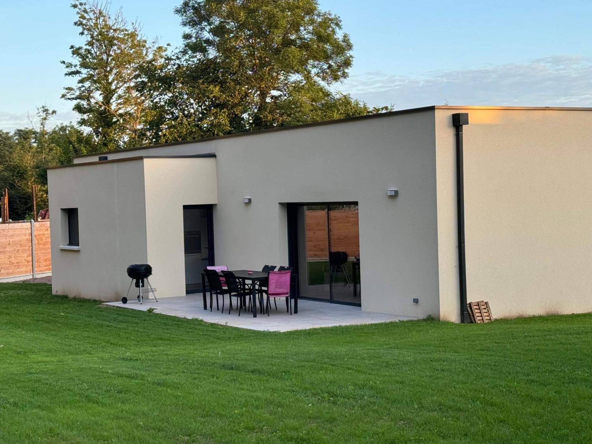 Maison Privee, Calme, Parking, Jardin